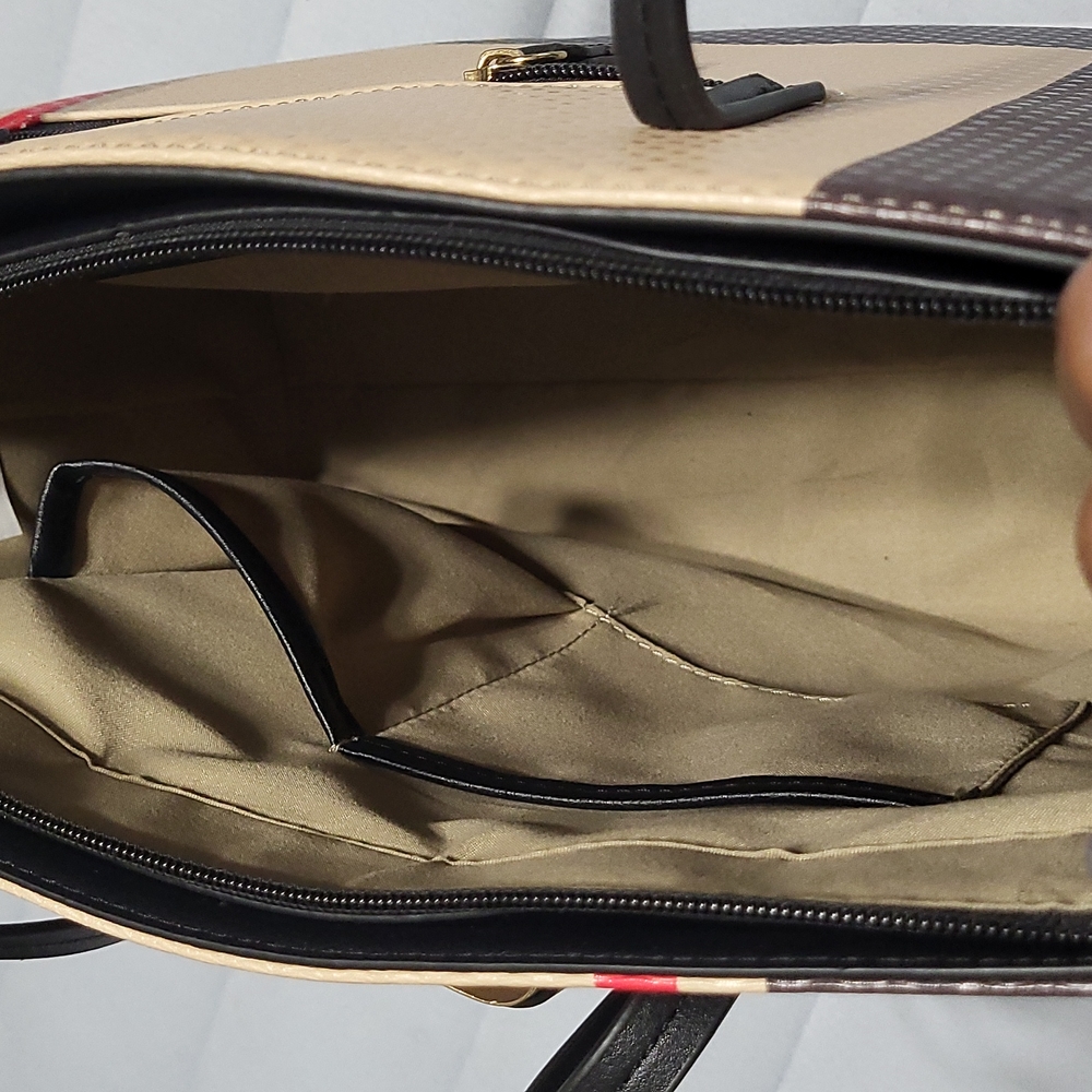 Handbag - Picture 6 of 8